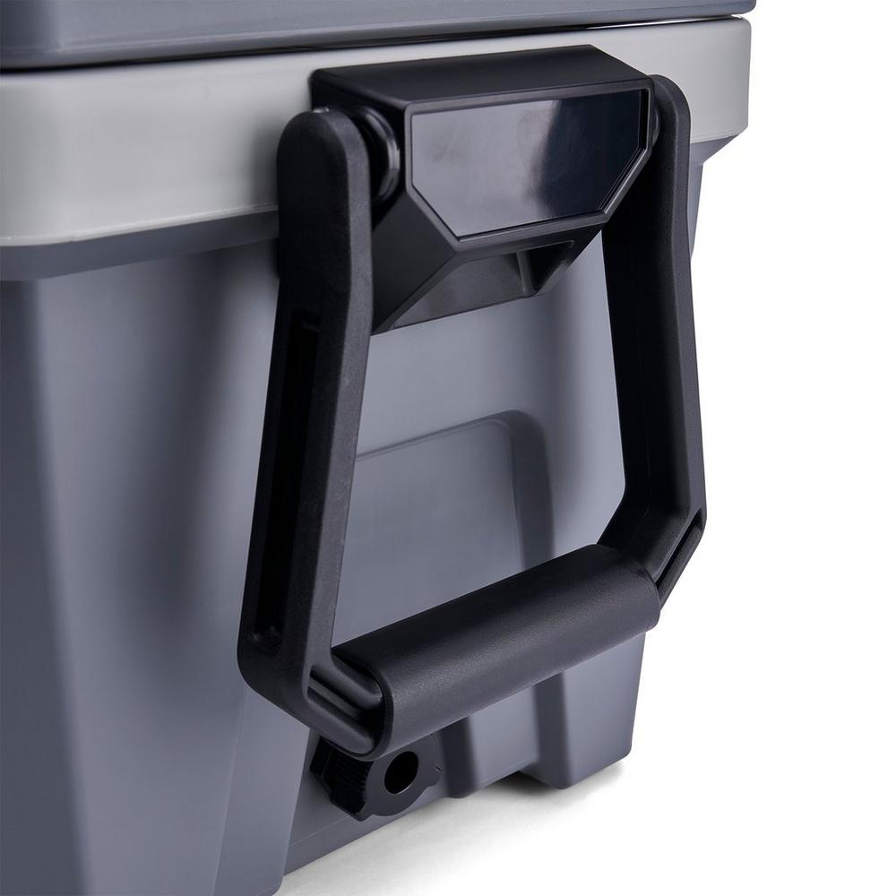 Frost™ Cooler 32 Quart (30 L) - Image 9