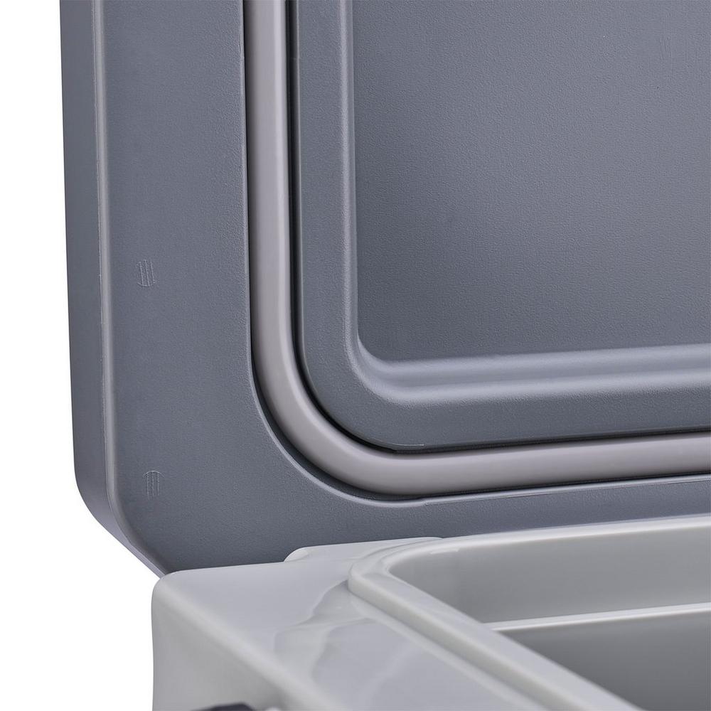 Frost™ Cooler 32 Quart (30 L) - Image 10