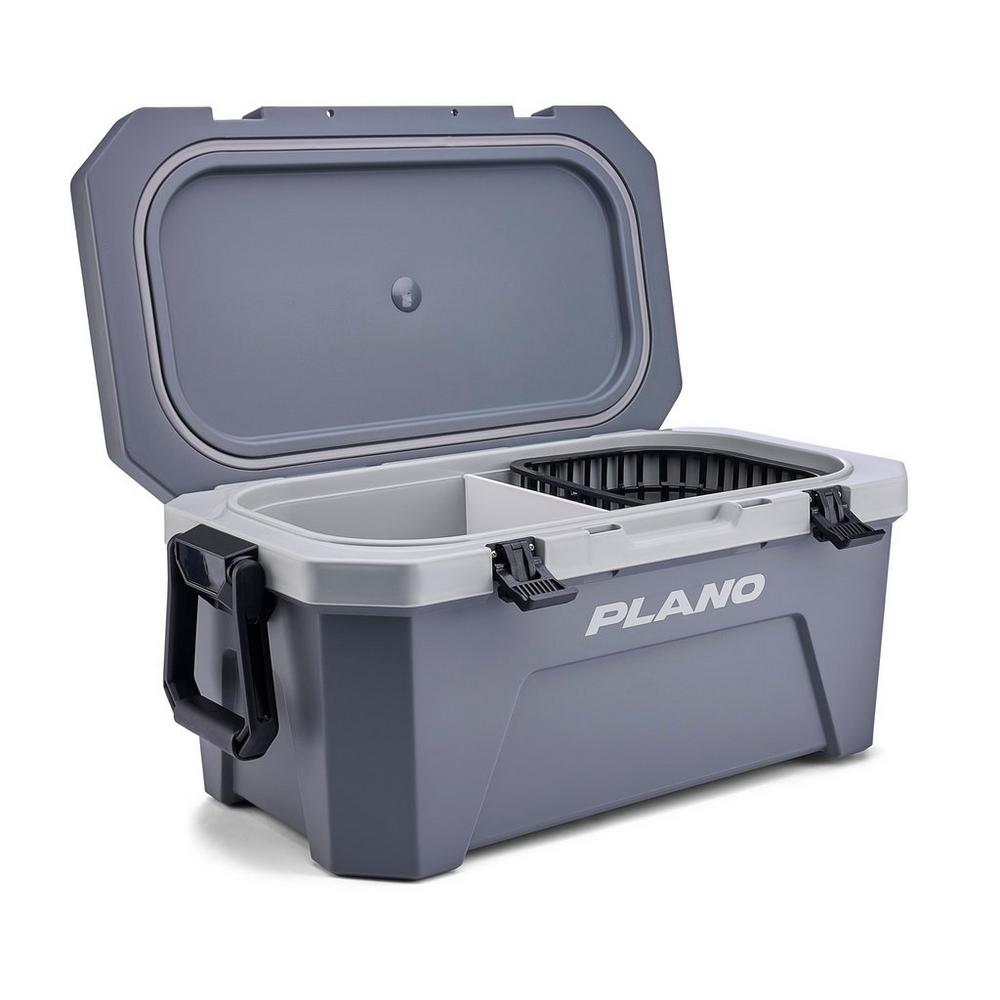 Frost™ Cooler 32 Quart (30 L) - Image 4
