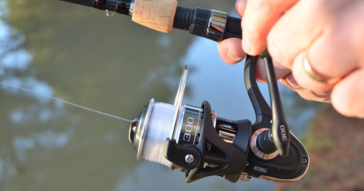 How to fish with a hand reel and basic gear 