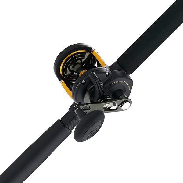 Squall® II Lever Drag Combo